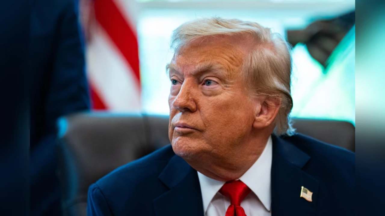 தாய்வானுக்கான 400 மில்லியன் டொலர் இராணுவ உதவியை நிறுத்திய ட்ரம்ப்!