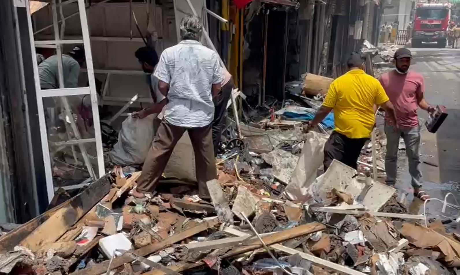 புறக்கோட்டை தீ விபத்து: விசாரணை மேற்கொள்ள குழு நியமனம்