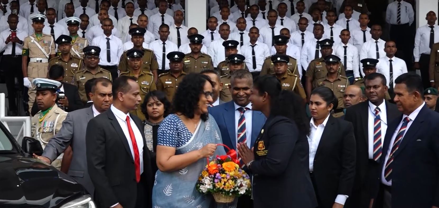 பொலிஸ் சேவையை பொதுமக்களுக்கு நெருக்கமான சேவையாக மாற்றுவதே அரசாங்கத்தின் எதிர்பார்ப்பு!