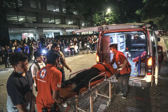 Update – பிலிப்பைன்ஸ் நில நடுக்கத்தில் உயிரிழந்தவர்களின் எண்ணிக்கை 69 ஆக அதிகரிப்பு!