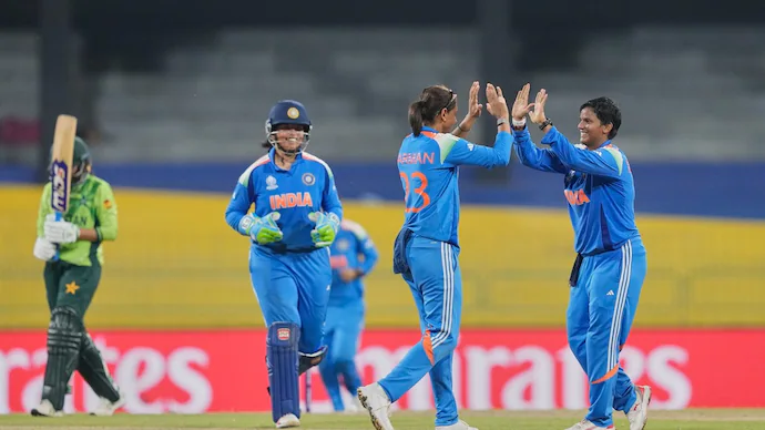 மகளிர் உலககிண்ண கிரிக்கெட் தொடரில்  இந்திய மகளீர் அணி  88 ஓட்டங்கள் வித்தியாசத்தில் வெற்றி!