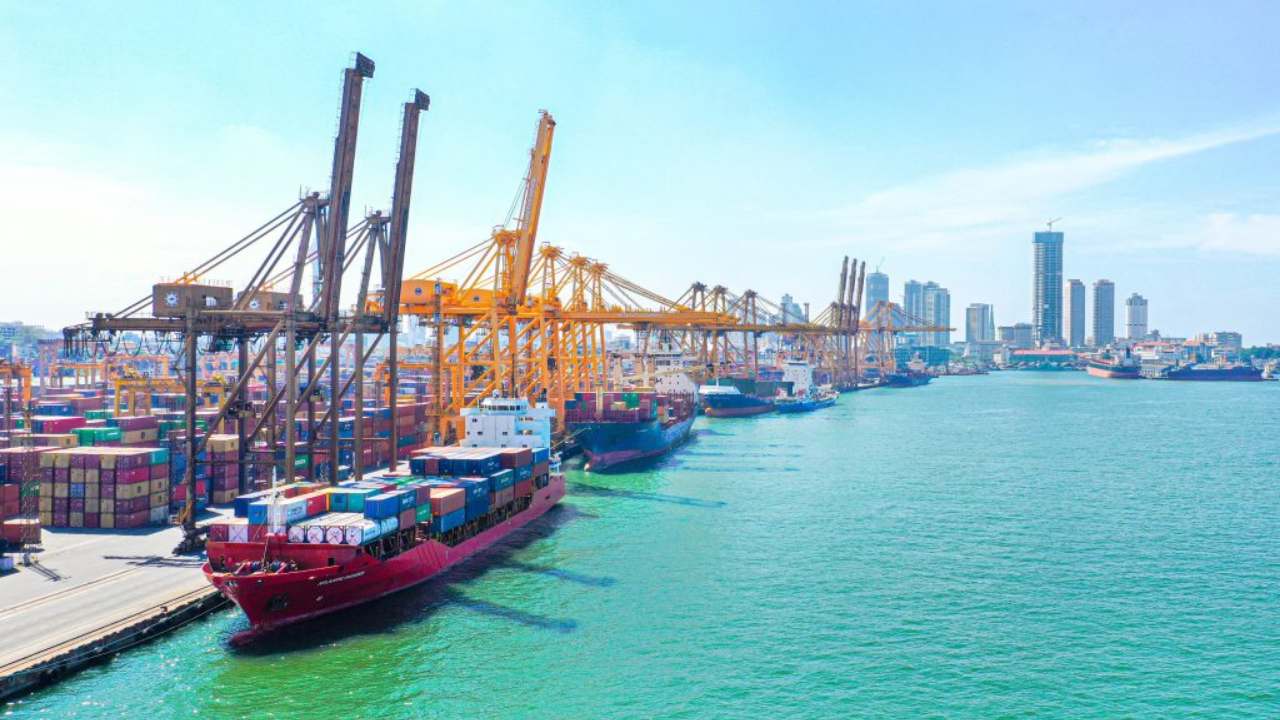 32 பில்லியன் ரூபா இலாபம் ஈட்டிய கொழும்பு துறைமுகம்!