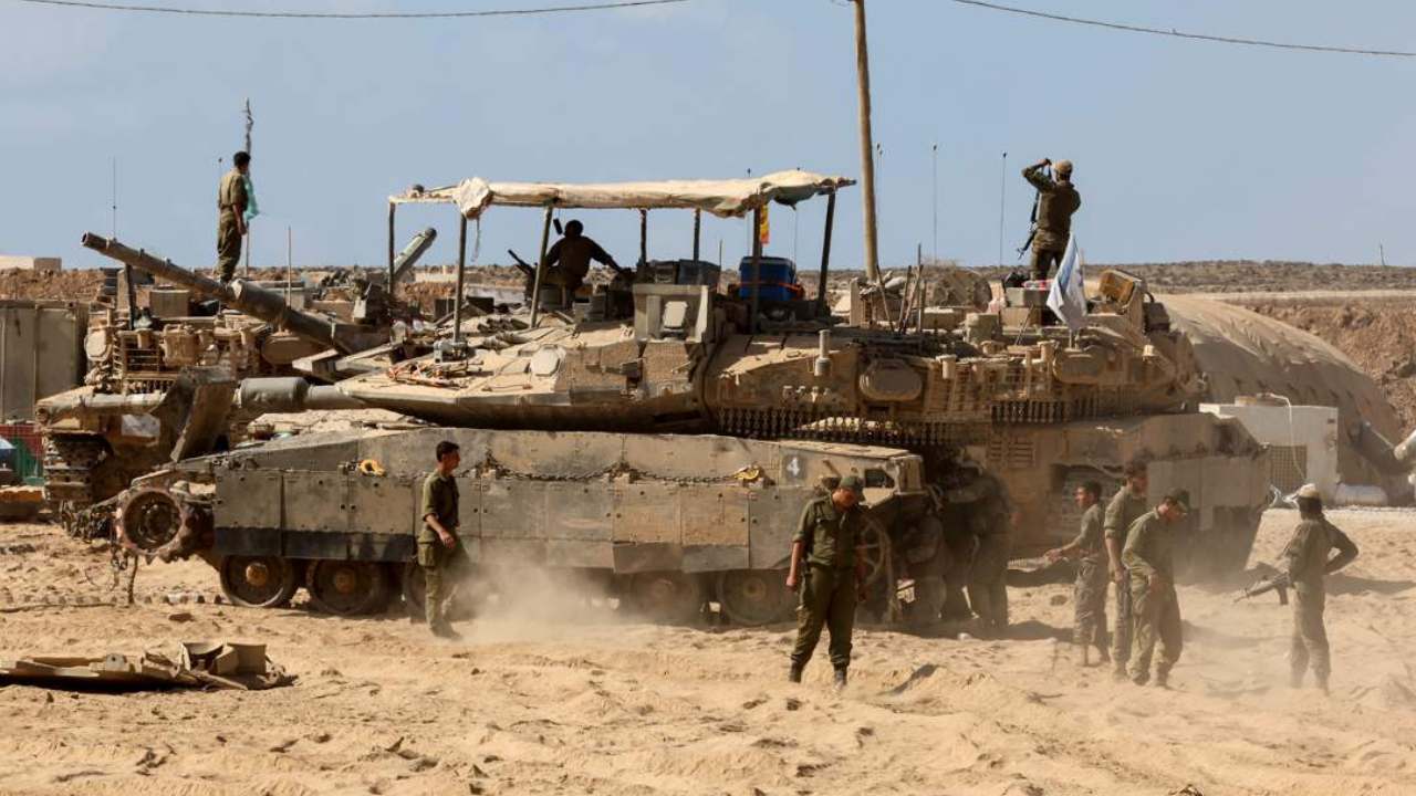 இஸ்ரேலுக்காகப் போராடிய பிரித்தானியர்களுக்கு எதிராக வழக்கு!