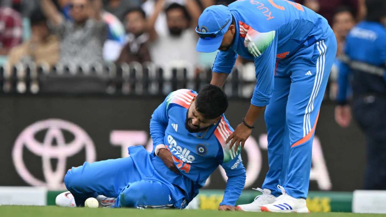 ஷ்ரேயஸ் ஐயர் சிட்னி வைத்தியசாலையின் ஐசியுவில் அனுமதி!