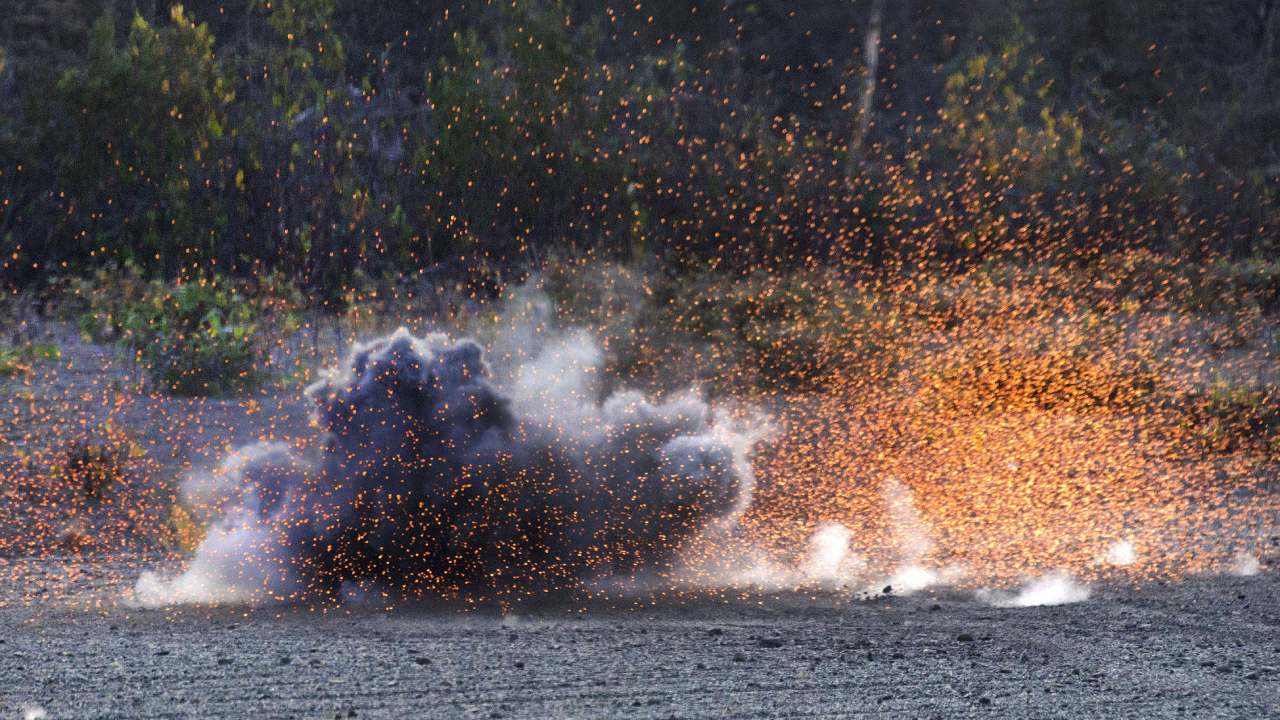 இராணுவப் பயிற்சியின் போது ஏற்பட்ட வெடிப்பில் 03 சிப்பாய்கள் காயம்!