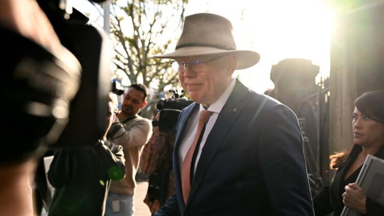 பாலியல் குற்றத்துக்காக ஆஸி.யின் முன்னாள் அரசியல்வாதிக்கு ஐந்து ஆண்டுகளுக்கு மேல் சிறைத்தண்டனை!