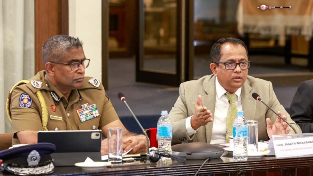 சிறப்பு நாடாளுமன்றக் கூட்டத்தில் எம்.பி.க்களின் பாதுகாப்பு குறித்து அவதானம்!