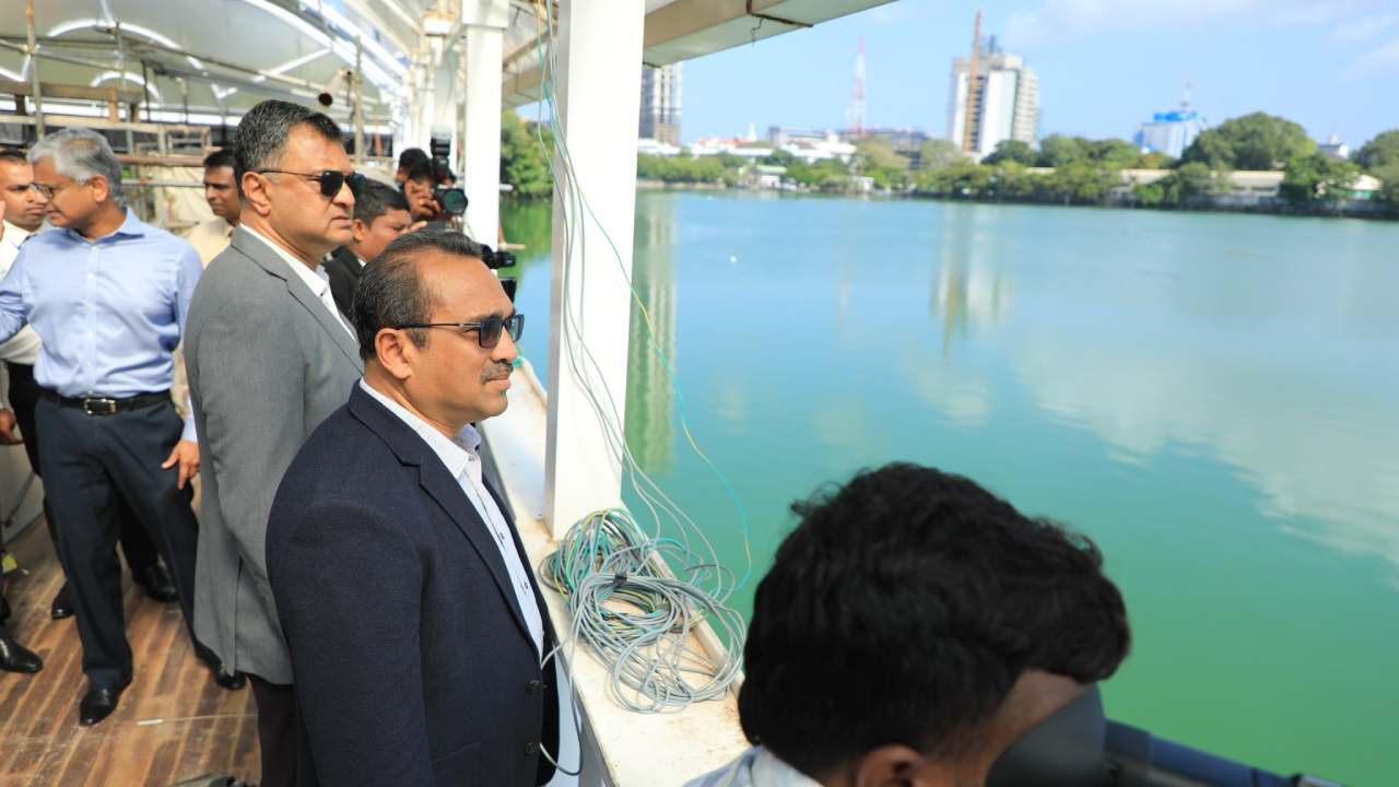 கட்டுநாயக்க – கொழும்பு இடையே விமான சேவைகள் மீண்டும் தொடக்கம்!