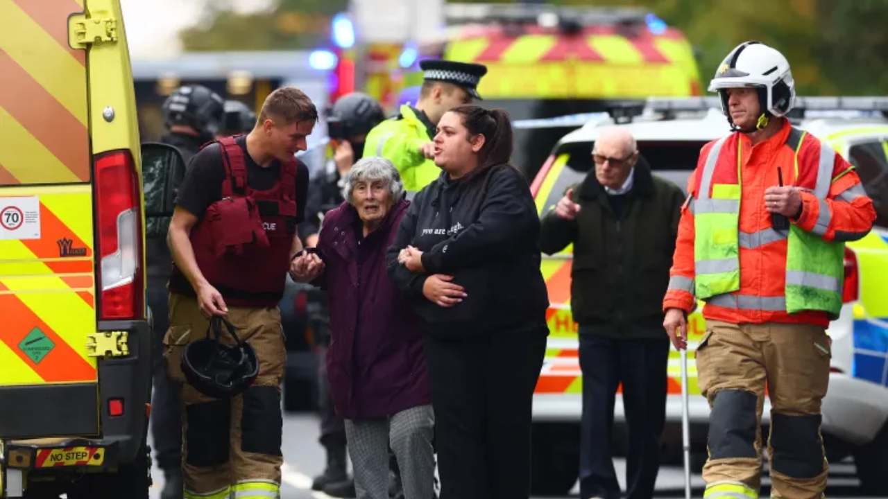 இங்கிலாந்தில் யூத சமூகத்தை குறிவைத்து தாக்குதல்; இருவர் உயிரிழப்பு!