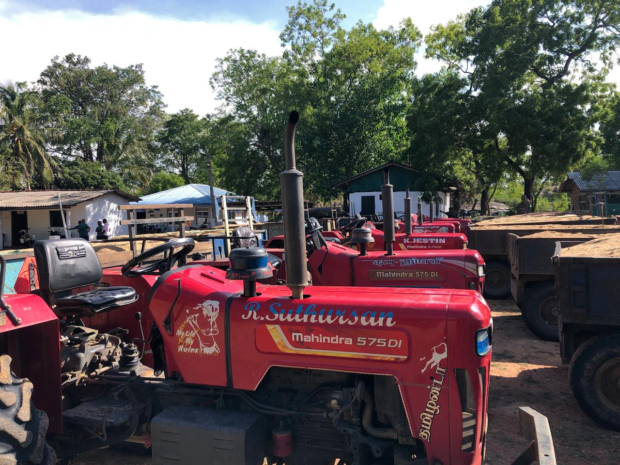 சட்டவிரோதமாக மணல் ஏற்றிச்சென்ற 13 உழவு இயந்திரங்கள் பறிமுதல்!