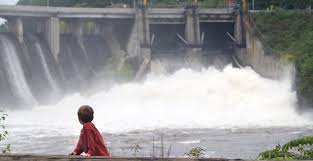 வௌ்ள அபாய முன்னெச்சரிக்கை விடுப்பு-பல நீர்த்தேக்கங்களின் வான் கதவுகளும் திறப்பு!