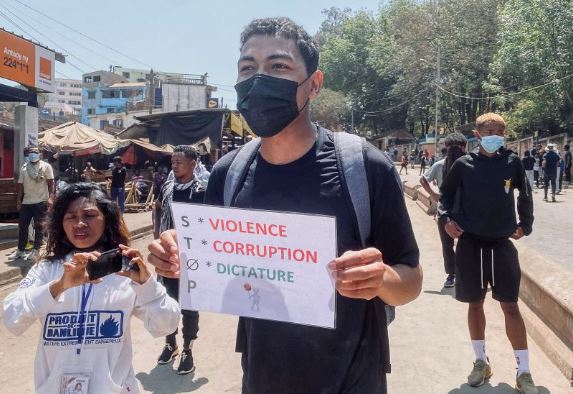 மாணவர் போராட்டத்தின் எதிரொலி; மடகஸ்காரில் நாடாளுமன்றம் கலைப்பு!