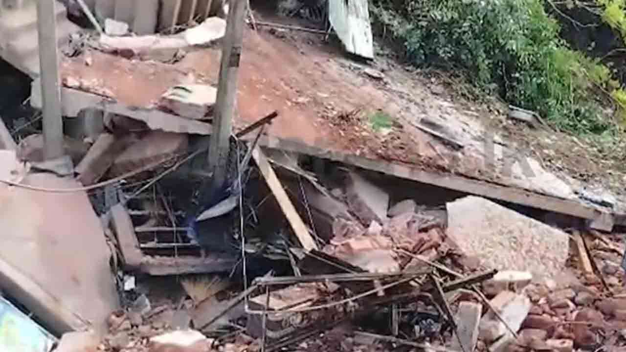 கடுகன்னாவையில் இடம்பெற்ற மண்சரிவில் மேலும் ஒருவர் பலி – ஒருவர் உயிருடன் மீட்பு!