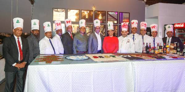 நத்தார் பண்டிகையை இனிதே ஆரம்பித்த Best Western Eleon Colombo!