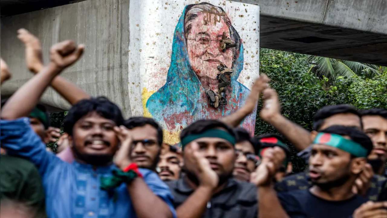 மாணவர்கள் மீதான ஒடுக்குமுறை வழக்கில் பங்களாதேஷ் முன்னாள் பிரதமர் குற்றவாளி என தீர்ப்பு!