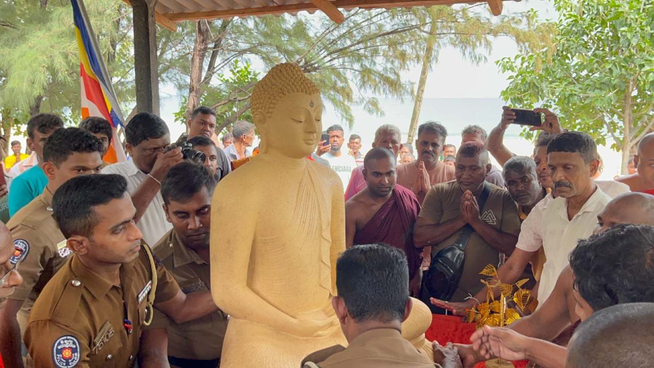 புத்தர் சிலையால் வந்த வில்லங்கம்!