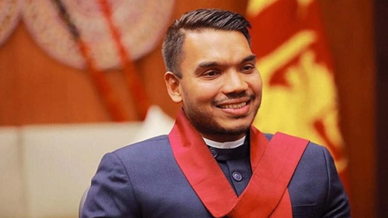 நாமலின் பட்டச் சான்றிதழ் தொடர்பில் கேள்வி!