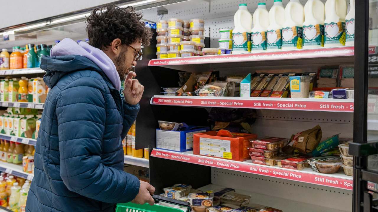 05 மாதங்களில் முதல் முறையாக இங்கிலாந்து பணவீக்கம் 3.6% ஆக வீழ்ச்சி!