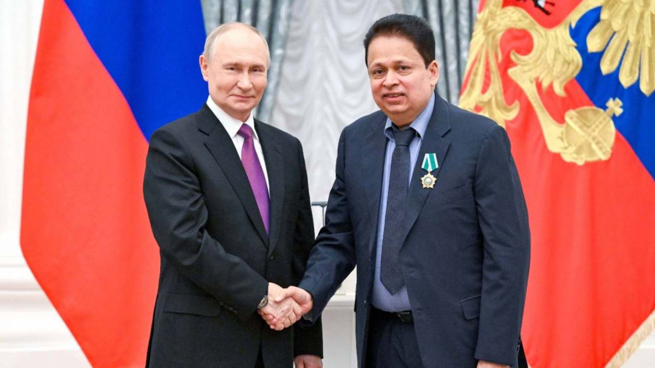 முன்னாள் இலங்கை தூதருக்கு ரஷ்யாவின் கெளரவ விருது!