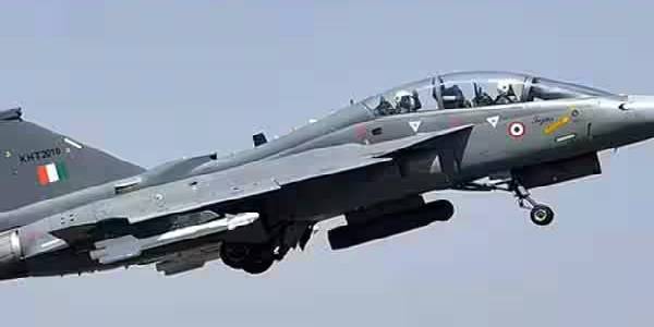 தேஜஸ் போர் விமானங்களுக்கு அமெரிக்காவின் இயந்திரங்கள்: ஒப்பந்தத்தில் இந்தியா கையெழுத்து!