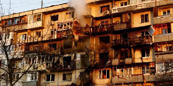 உக்ரைனிய தலைநகர் மீதான ரஷ்யாவின் தாக்குதலில் 9 பேர் படுகாயம்!