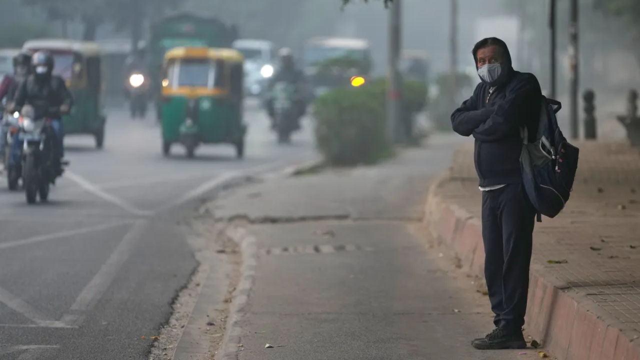 காற்று மாசுபாடு; மத்திய அரசுக்கு டெல்லி நீதிமன்றம் அதிரடி உத்தரவு!