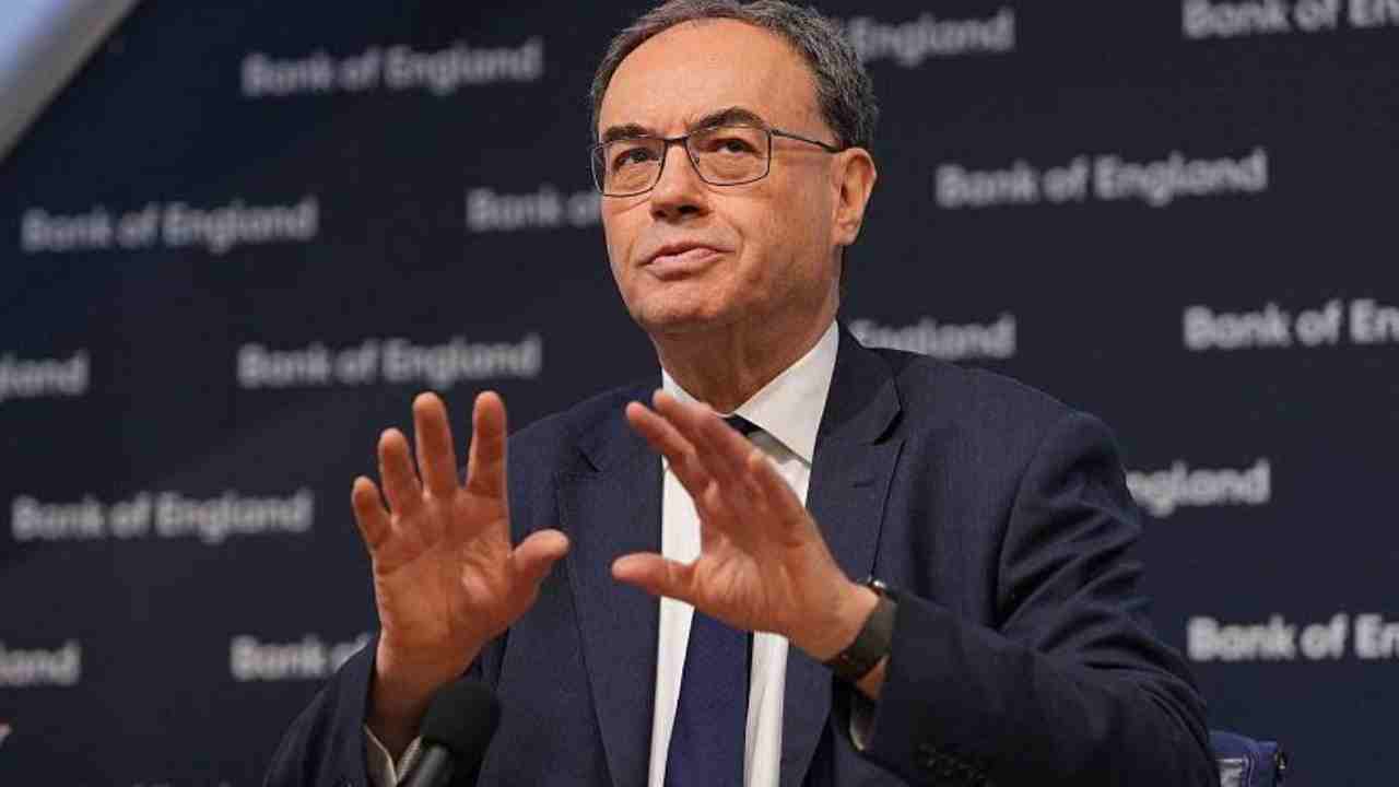 செயற்கை நுண்ணறிவால் வேலையின்மை விகிதம் அதிகரிப்பு – இங்கிலாந்து வங்கி எச்சரிக்கை!