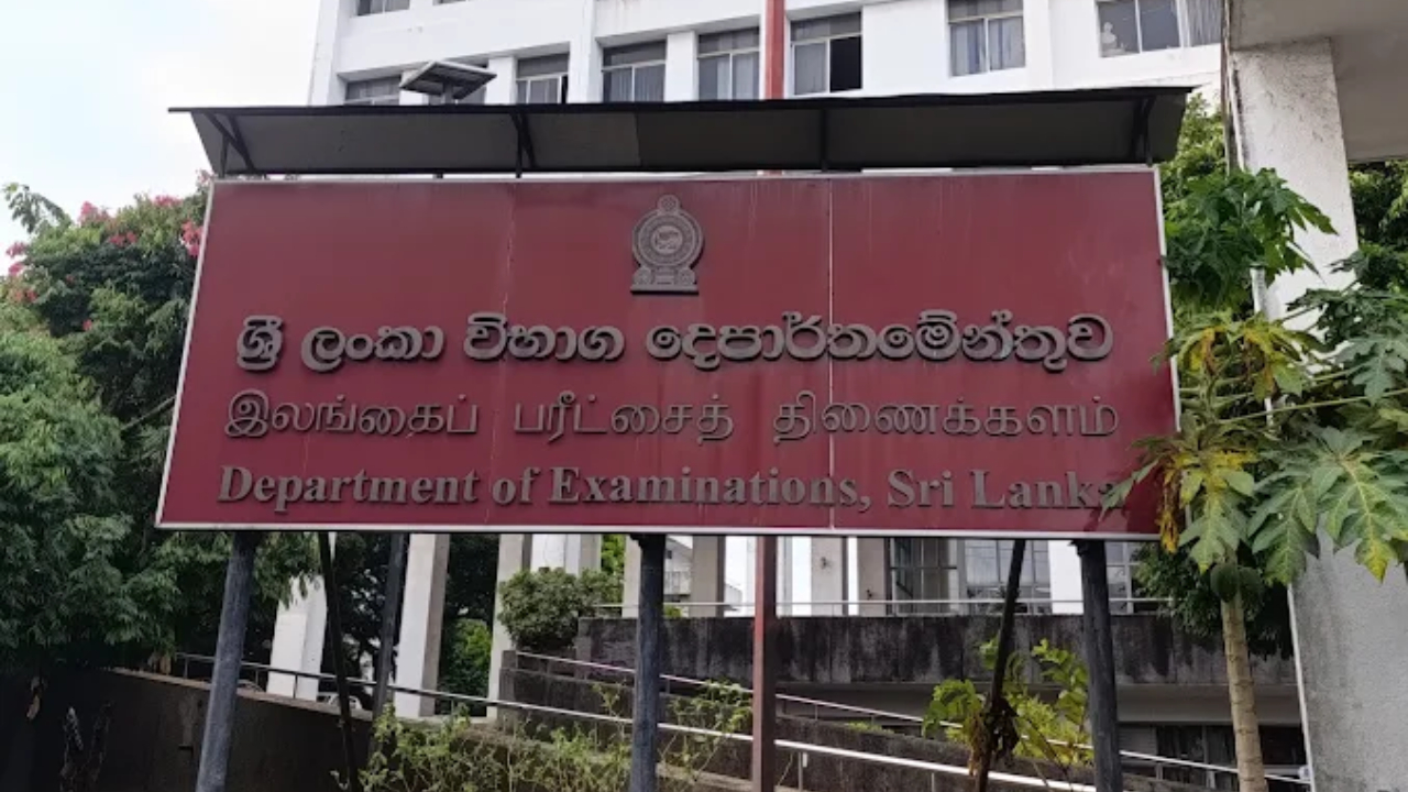 உயர்த்தரப் பரீட்சை விடைத்தாள்களுக்கு எந்த சேதமும் இல்லை – பரீட்சைகள் திணைக்களம்!