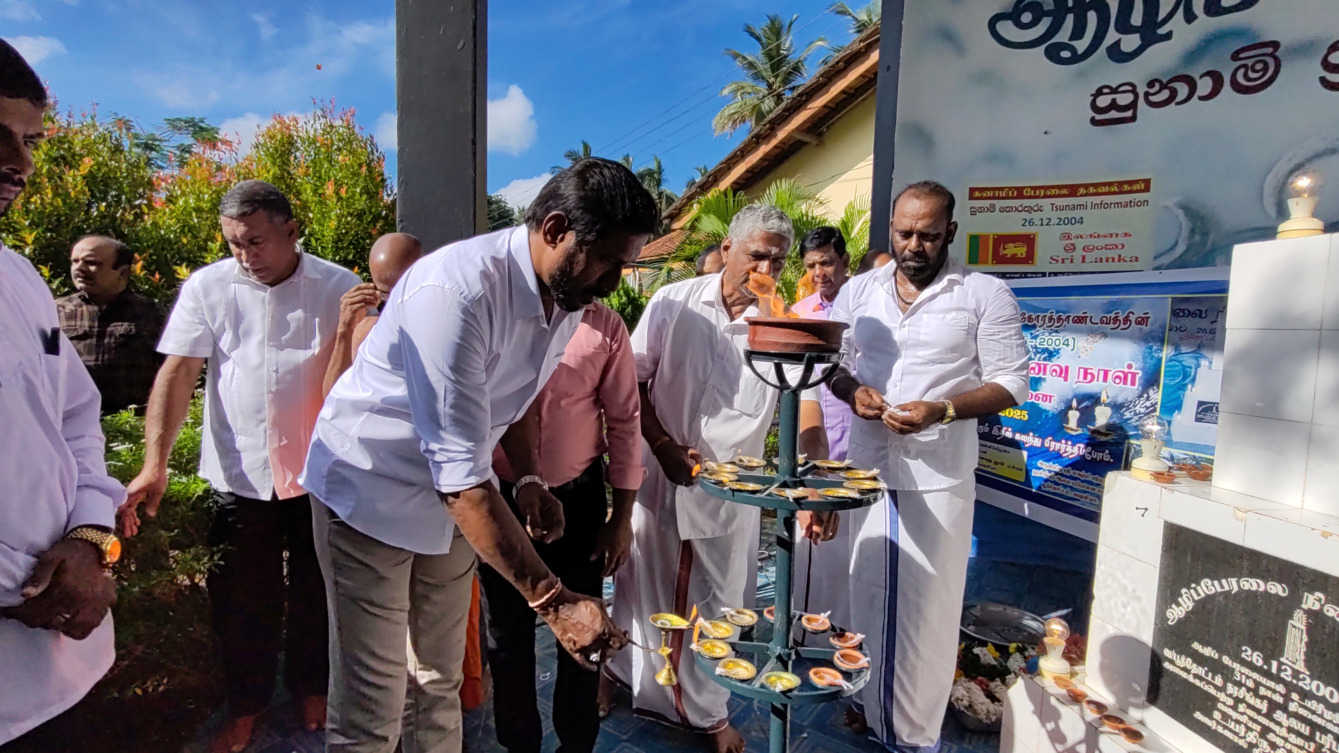 சுனாமி நினைவு தினம் வவுனியாவில் அனுஷ்டிப்பு!