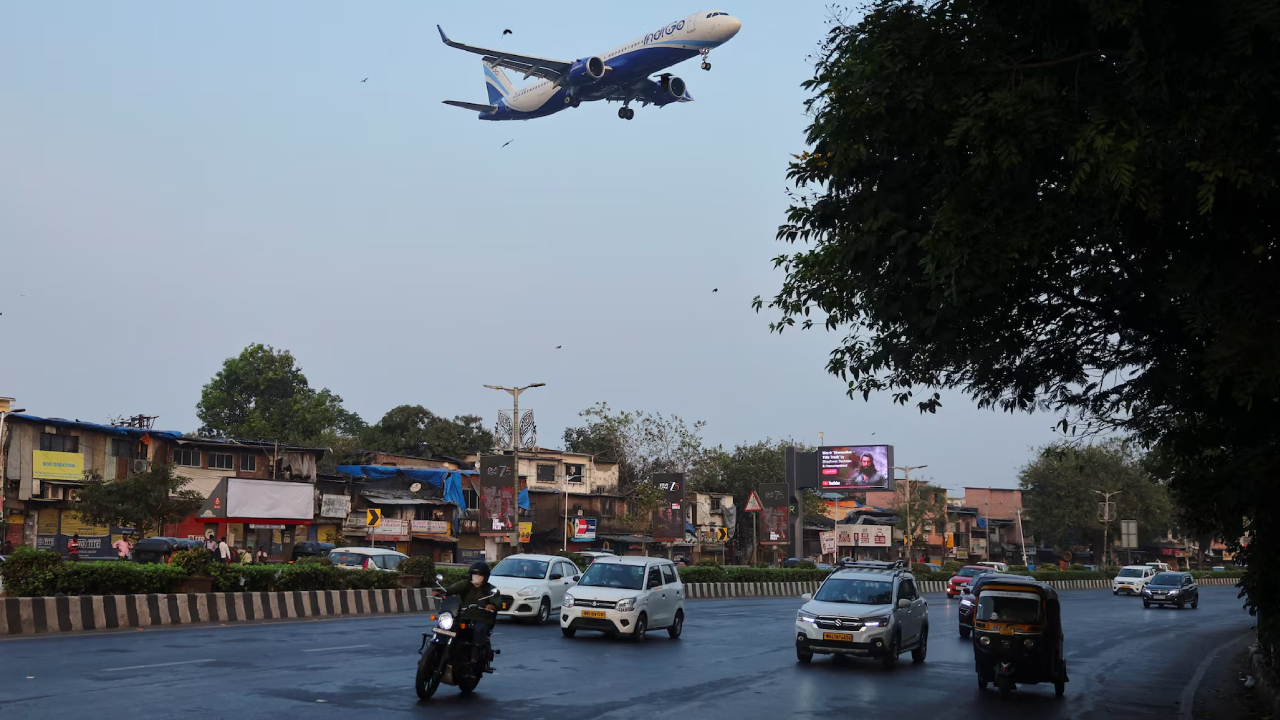 டெல்லியின் பொருளாதாரத்தை உலுக்கிய இண்டிகோ விமான நெருக்கடி!