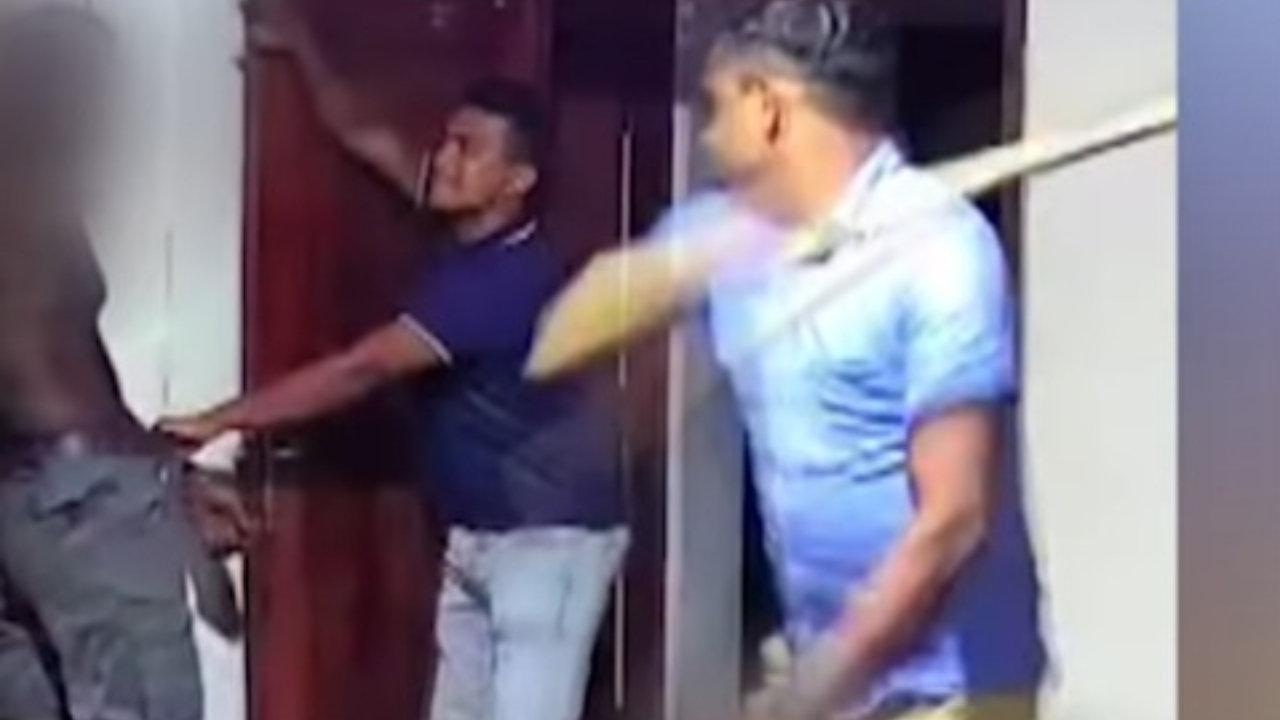 நபர் ஒருவர் மீதான தாக்குதல்; பொலிஸ் அதிகாரி இடமாற்றம்!