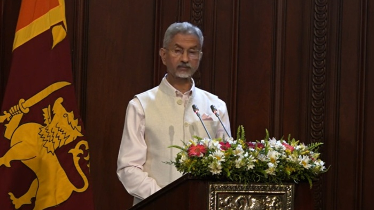 இலங்கைக்கான 450 மில்லியன் டொலர் மீள்கட்டமைப்பு தொகுப்பை அறிவித்த இந்தியா!