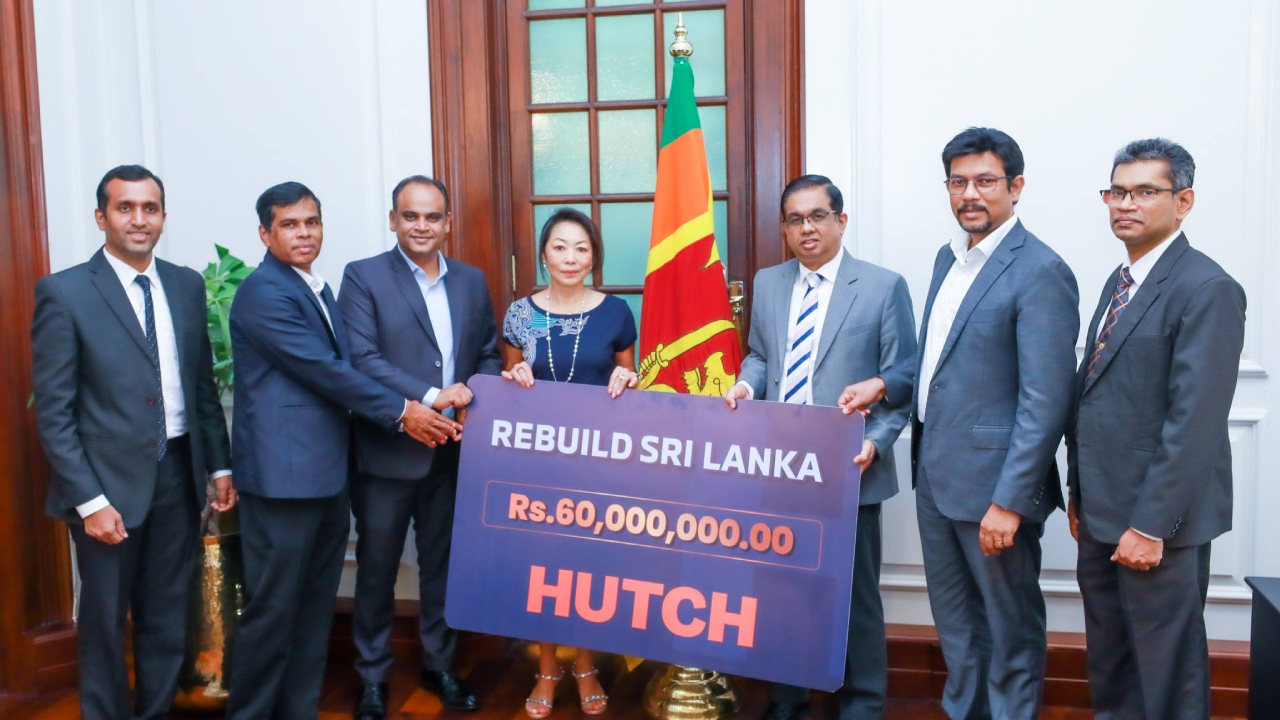 பாதிக்கப்பட்ட மக்களுக்காக HUTCH நிறுவனம் 600 இலட்சம் ரூபா நன்கொடை!