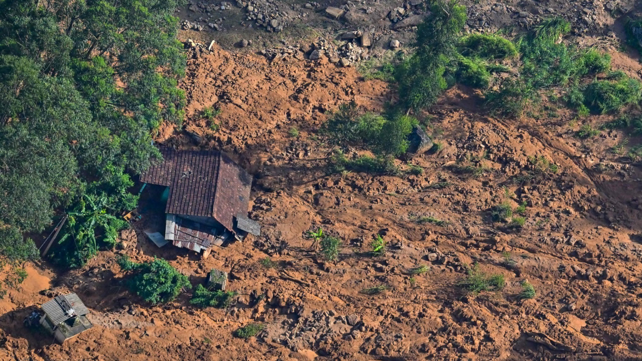 மண்சரிவால் 15,000 அதிக ஆபத்துள்ள பகுதிகள் அடையாளம்!