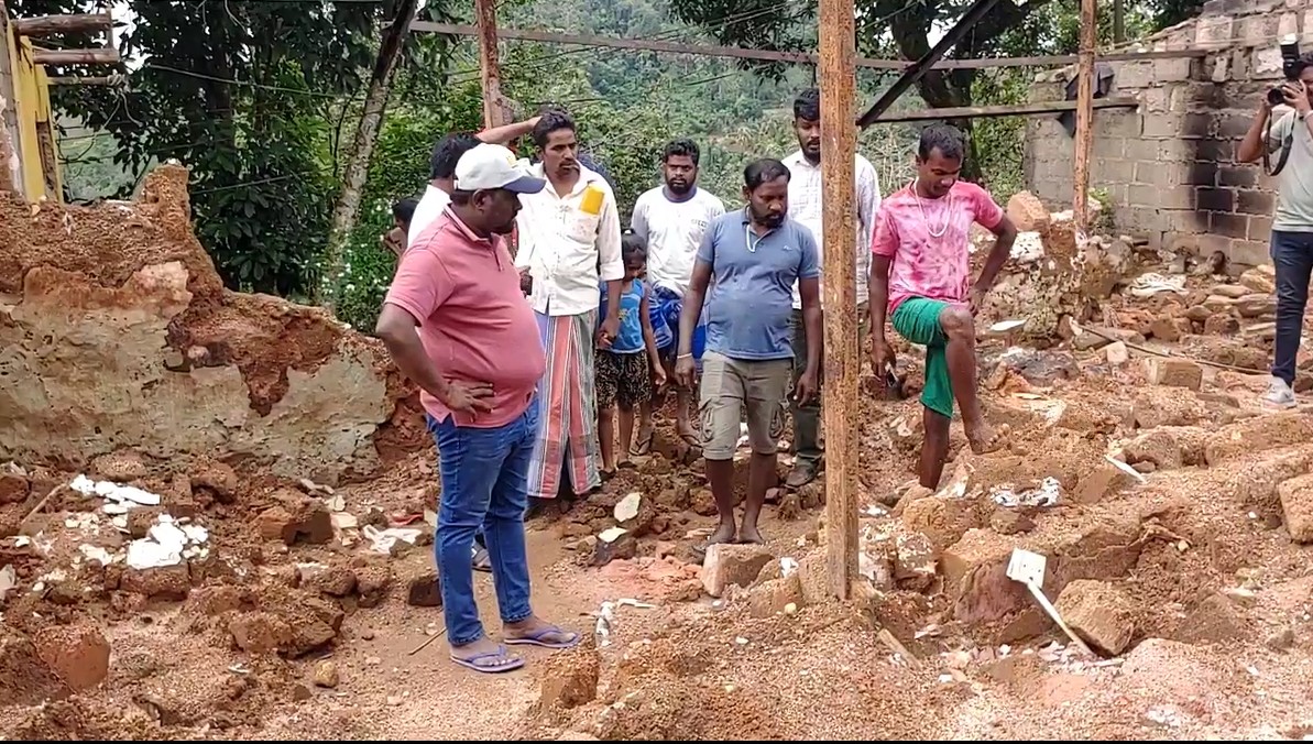 சீரற்ற காலநிலை பேரிடரில் பாதிக்கப்பட்ட கேகாலை மாவட்டத்திற்கு விஜயம் செய்த பிரதி அமைச்சர்!