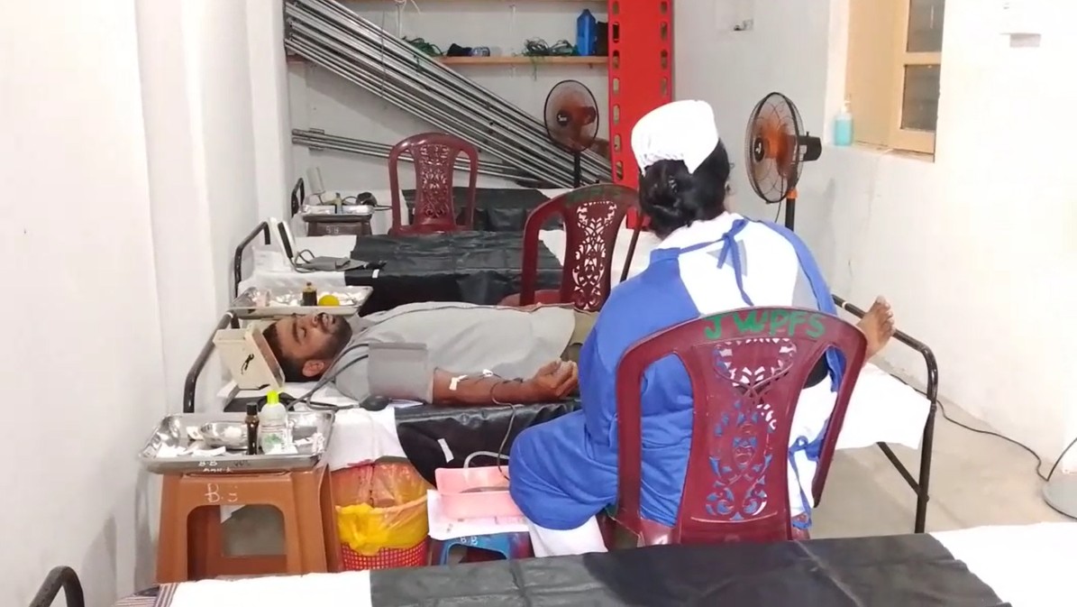 சுனாமி தினத்தை முன்னிட்டு  சாய்ந்தமருதில் குருதிக்கொடை நிகழ்வு!