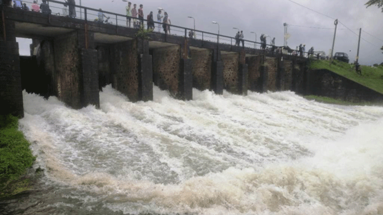 பல நீர்த்தேக்கங்களின் வான்கதவுகள் திறப்பு; வெள்ளப்பெருக்கு அபாயம் இல்லை!