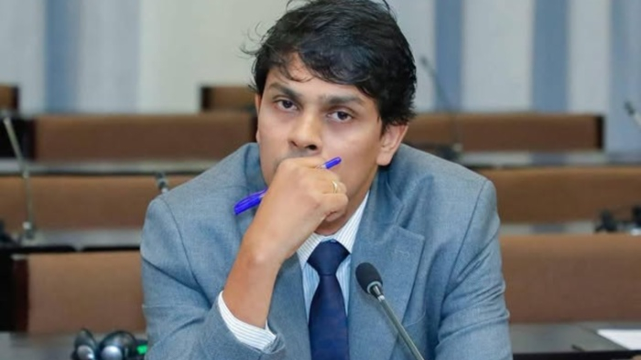 ராமநாதன் அர்ச்சுனாவுக்கு பிடியாணை!