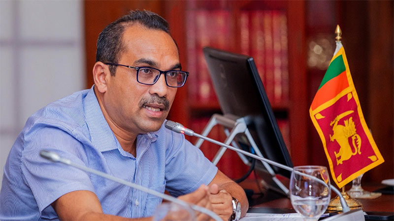 சமூக ஊடகங்களில் கருத்துக்களை வெளியிடாமல் பாதிக்கப்பட்ட இடங்களுக்கு சென்று மக்களுக்கு உதவுங்கள் – பிமல் ரத்நாயக்க தெரிவிப்பு!