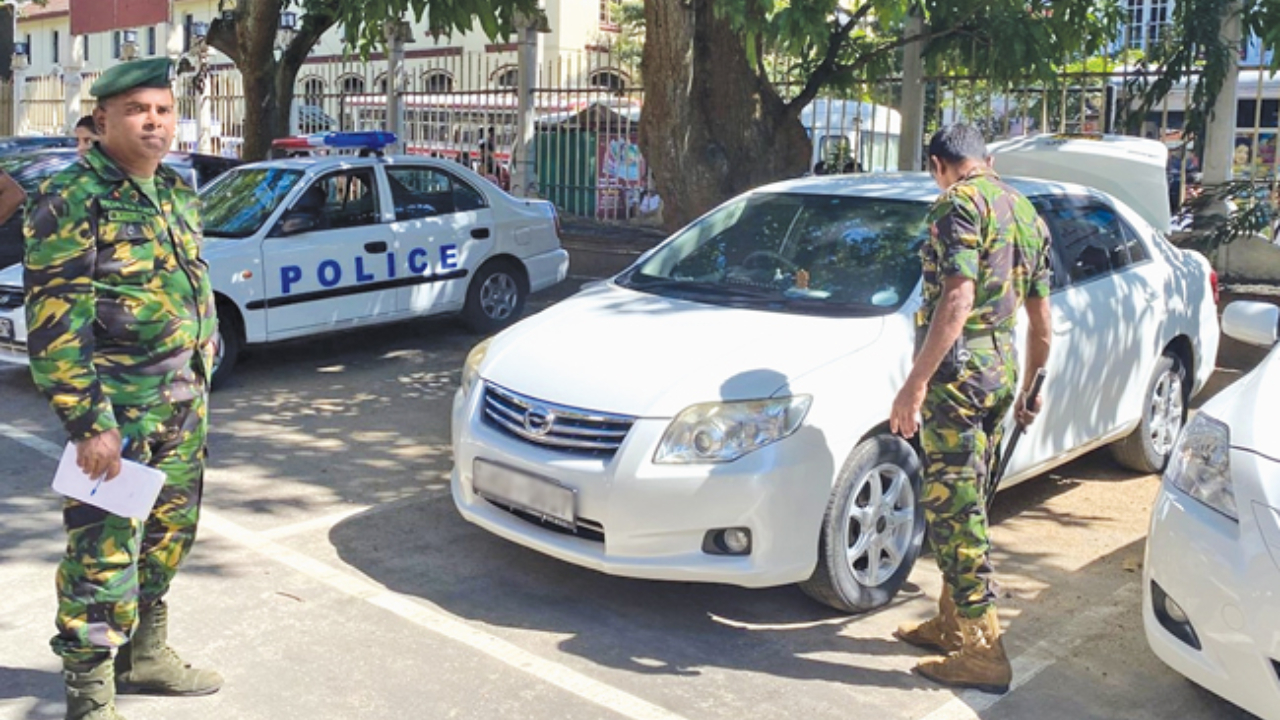 நாட்டில் பீதியை ஏற்படுத்தியுள்ள வெடிகுண்டு மிரட்டல்கள்; தீவிர விசாரணையில் பொலிஸார்!