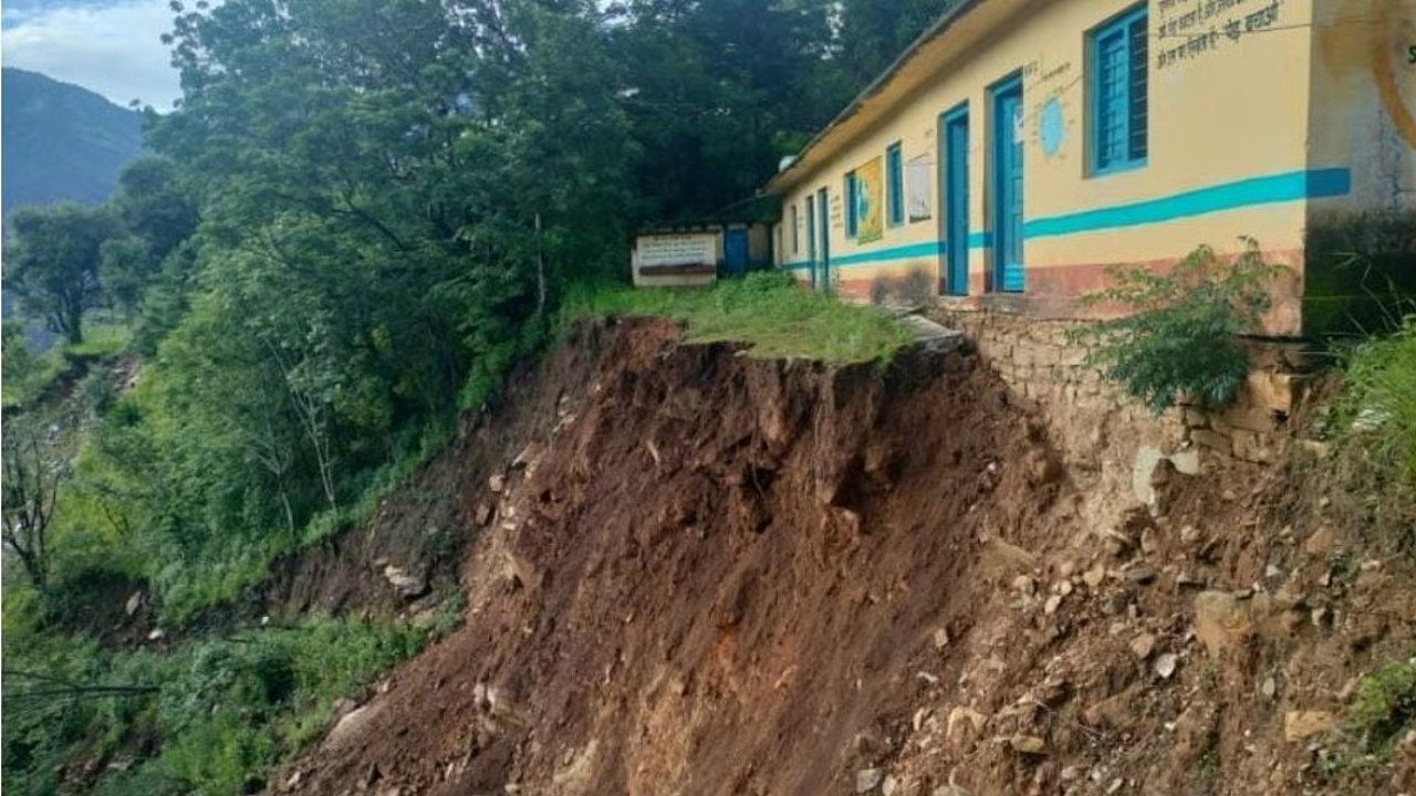 மத்திய மாகாணத்தில் மண்சரிவு அபாயம் உள்ள பாடசாலைகளில் சிறப்பு ஆய்வுகள்!