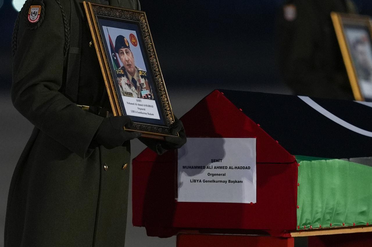 உயிரிழந்த  லிபிய இராணுவ அதிகாரிகளின் உடல்கள் தாயகத்திற்கு அனுப்பி வைக்கப்பட்டன!