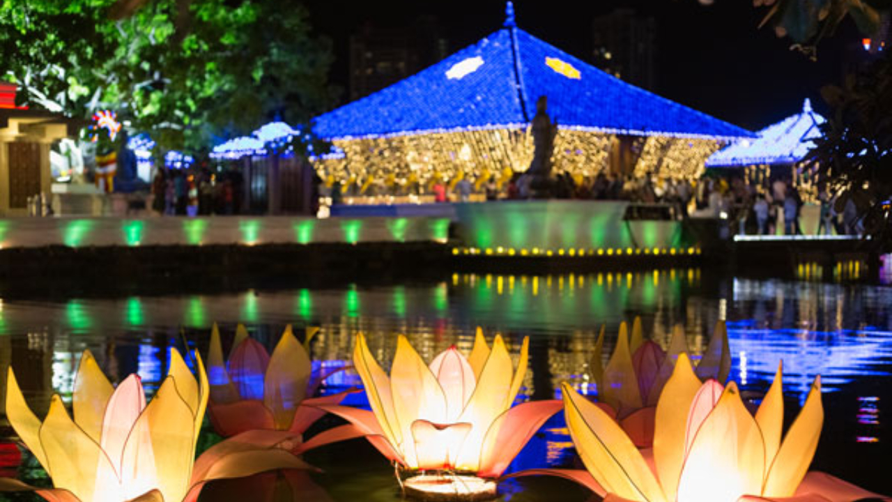 2026 வெசாக் திகதியை மாற்றியமைக்குமாறு கோரி மகாநாயக்க தேரர்கள் ஜனாதிபதிக்கு கடிதம்!