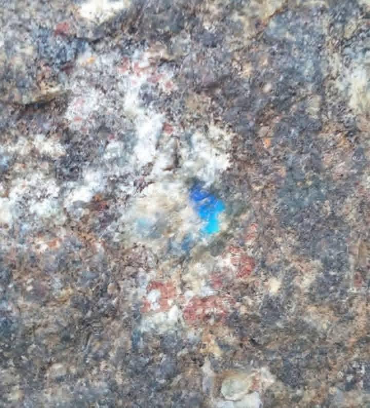 கண்டி, கலஹா பகுதியில் கண்டுபிடிக்கப்பட்ட பாறைக்கு சந்தை பெறுமதி இல்லை