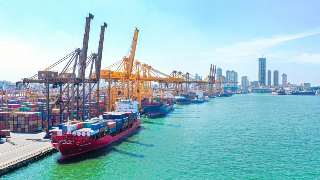 கொள்கலன் கையளுகையில் 2025 ஆம் ஆண்டில் கொழும்பு துறைமுகம் புதிய சாதனை!