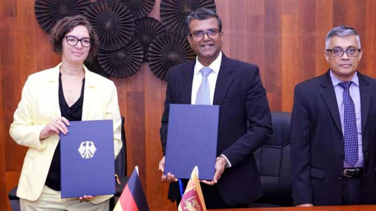 188 மில்லியன் யூரோ மதிப்புள்ள கடன் மறுசீரமைப்பு ஒப்பந்தத்தில் இலங்கை – ஜெர்மனி கைச்சாத்து!