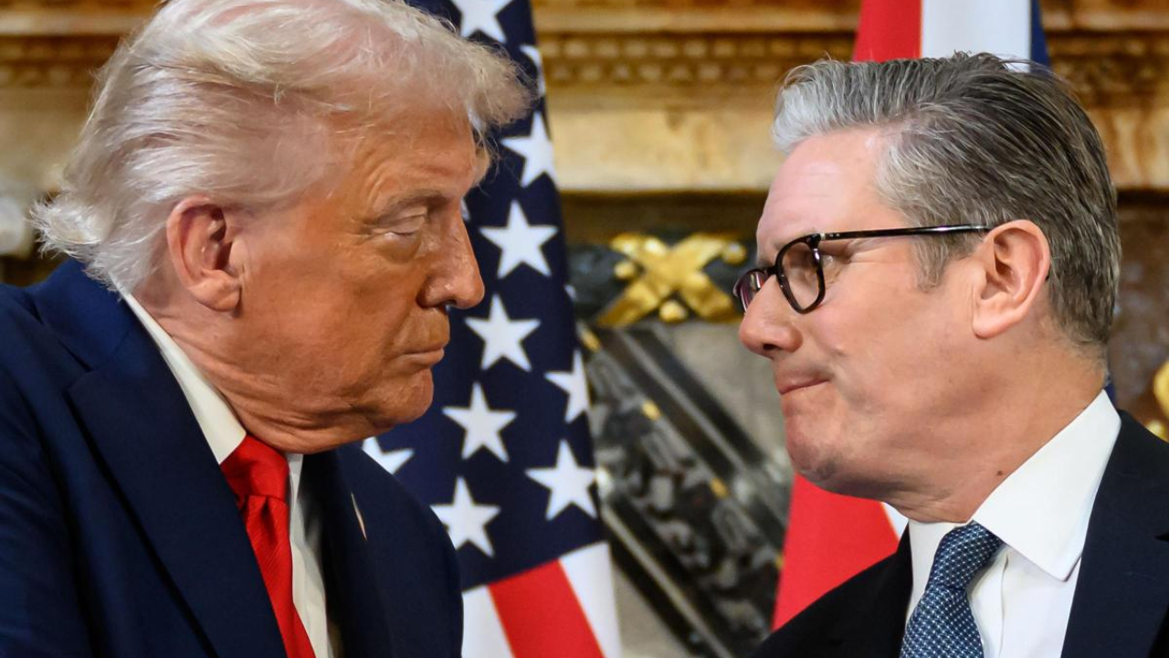 இங்கிலாந்தின் சாகோஸ் ஒப்பந்தம் முட்டாள்தனமானது – ட்ரம்ப் குற்றச்சாட்டு!