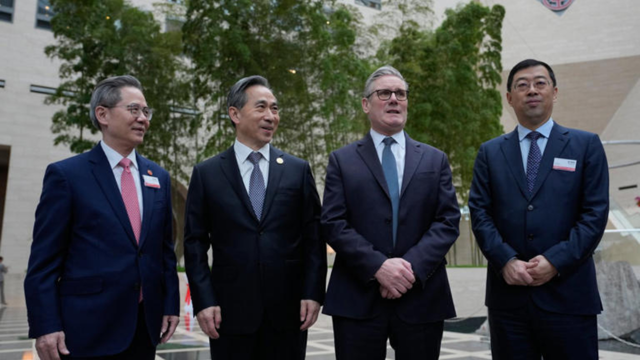 ட்ரம்பின் எதிர்ப்புக்கு மத்தியில் பிரதமர் கெய்ர் ஸ்டார்மர் ஷாங்காய் விஜயம்!