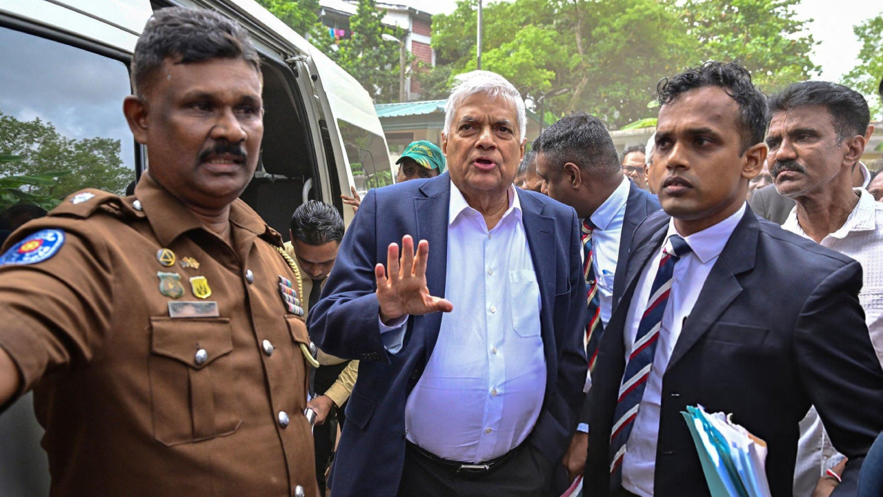 ரணில் விக்ரமசிங்கவுக்கு எதிரான வழக்கு இன்று மீண்டும் பரிசீலனைக்கு!