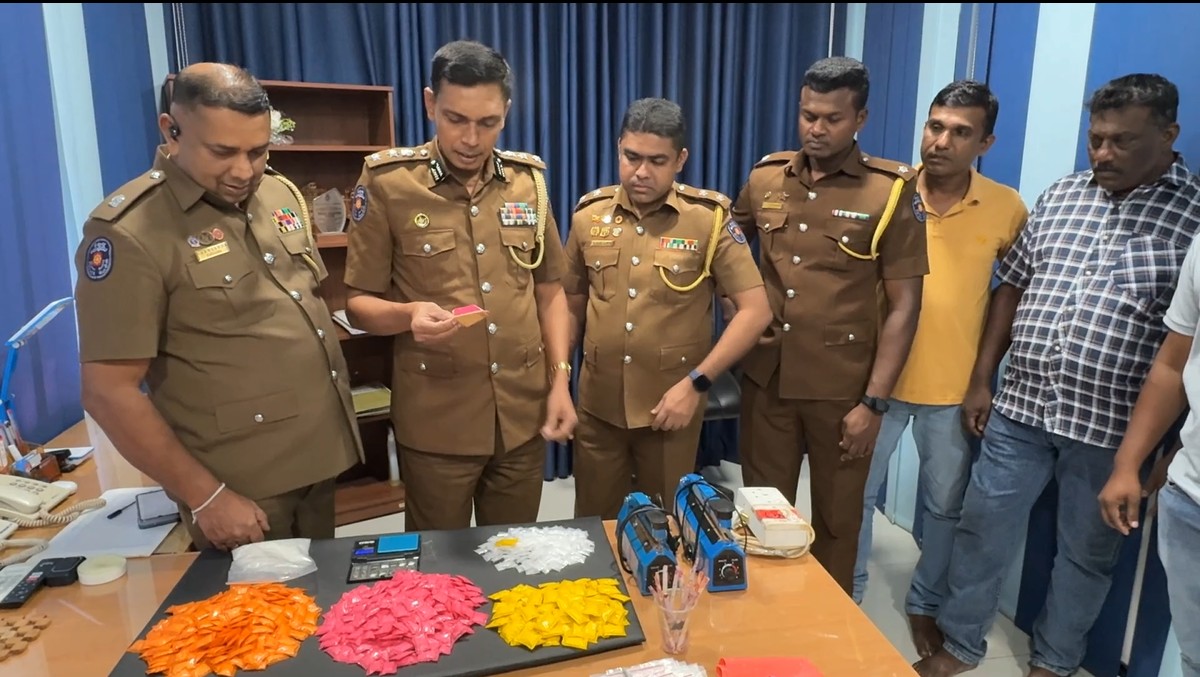 கொஸ்வத்தை பொலிசாரின்  விசேட சோதனையில் 638 கிராம் ஹெரோயினுடன்  2 சந்தேகநபர்கள் கைது!